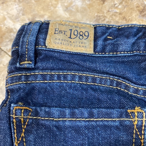 The Childrens place jeans size 4t. Has fading and distressing (r1-1) - Picture 4 of 5